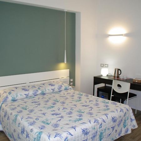 Travel House Hotel La Spezia Kültér fotó